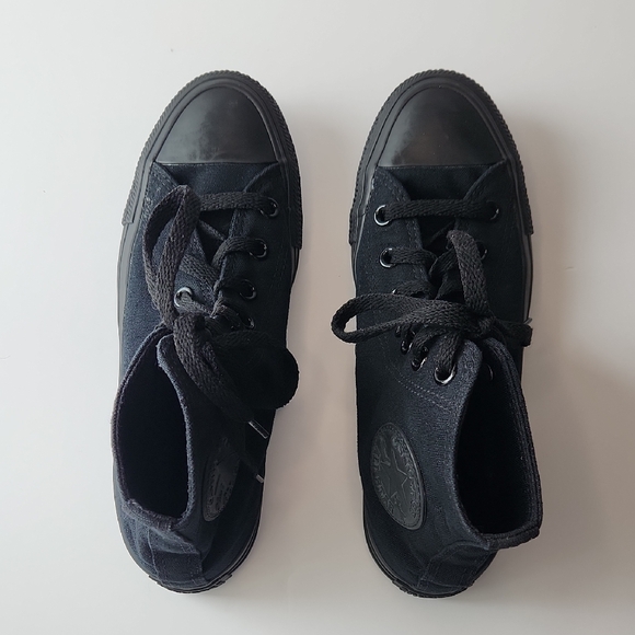 Converse Allstars All Black High tops Size 7.5 - Picture 2 of 8